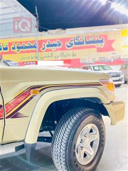 Toyota Land Cruiser 70 Pickup